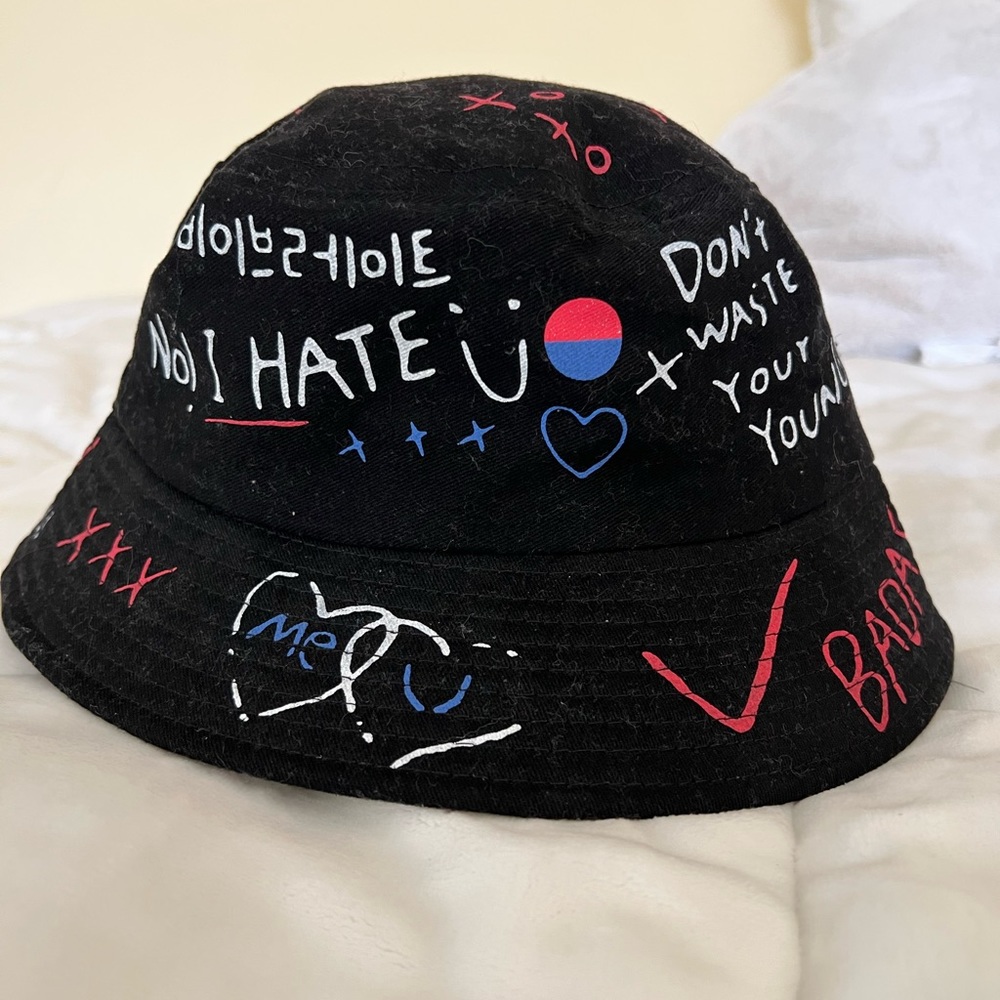 Kpop bucket hat